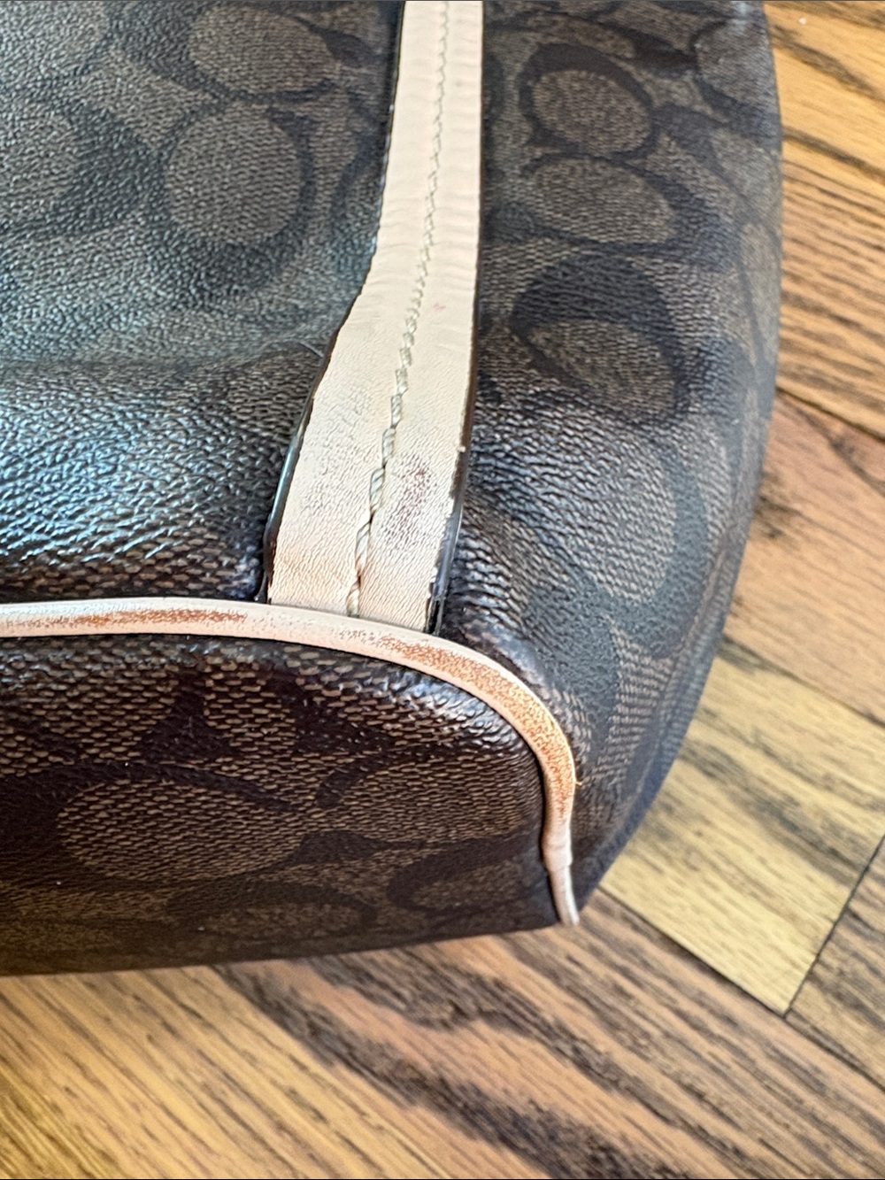 Coach Peyton Signature brown coated leather large purse - Picture 14 of 16